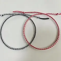 ハンドメイドミサンガ2本セット　アンクレット　WH×ブラック・レッド