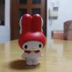 マイメロディ フィギュア 約8cm 赤・白 未開封