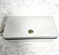 美品 　コーチ　ショルダー　クラッチバッグ　2way 　エンボス　 ターンロック