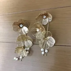 ピアス　ゴールド　お花