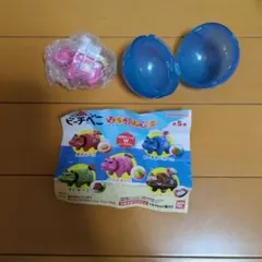 ビーチべこ ならぶんです。 パラソルべこ