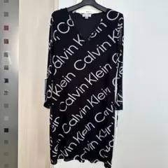【新品】Calvin Klein ロゴ総柄 ワンピース USA購入 長袖のサムネイル