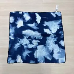 M*)様 美品 COS シルク スカーフ 青 ブルー 50cm × 50cmのサムネイル