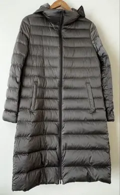 美品　Mサイズ　UNIQLO ウルトラライトダウンロングコート ブラウン色