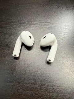 【美品】AirPods 4 ノイズキャンセリング有り MXP93J/A