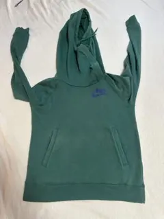 【美品】NIKE レディース パーカー　Mサイズ