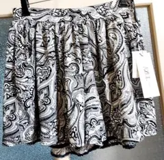 最終値下げ！AZULbymoussyペイズリーバンダナ柄フレアパンツ。M。新品