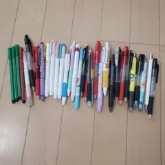 ボールペン、シャープペン、マーカーなど