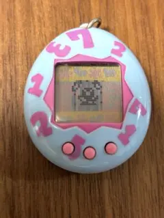 【希少】初代　たまごっち　水色　ピンク　数字柄♪