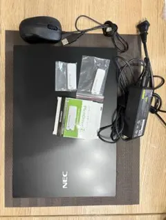 NEC VersaPro ノートパソコン(充電器・マウス・USBメモリ付き)のサムネイル
