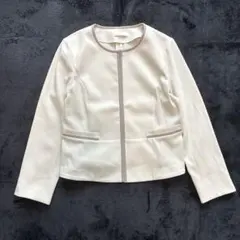 【美品】any SiS ノーカラージャケット ベージュ　オフィス2024モデル