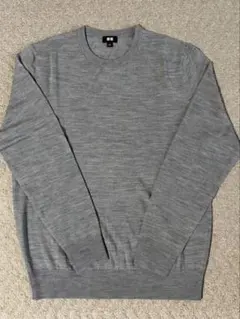ユニクロ　メリノクルーネックセーター　ライトグレー　Mサイズ