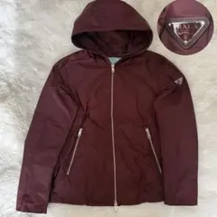 美品　プラダ　ナイロンジャケット　三角プレート　バーガンディ　Mサイズ