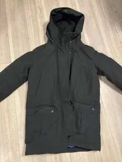 フード付きブラックモッズコート