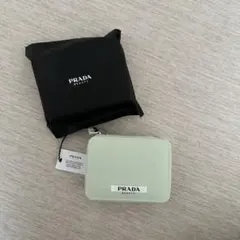 PRADA BEAUTY ミントグリーンポーチ　ノベルティ 非売品 早い者勝ち
