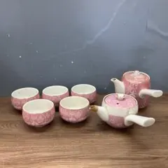 D-5 昭和 레트로 和茶器セット 淡いピンクに白い草花模様 横手急須 湯呑み