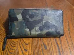 COACH　アコーディオン ウォレット ウィズ カモ プリント　長財布