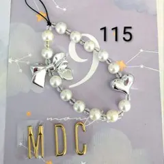 １１５　パールビーズリボンストラップ　ハンドメイド　カスタムキーホルダー