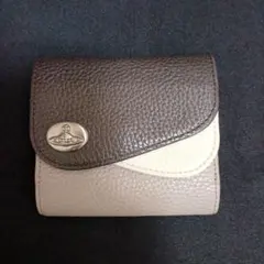 ヴィヴィアンウエストウッド　Vivienne Westwood 三つ折り財布