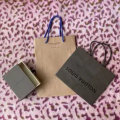 ルィ　ヴィトン　ショップ紙袋2枚　引き出しBOX セット