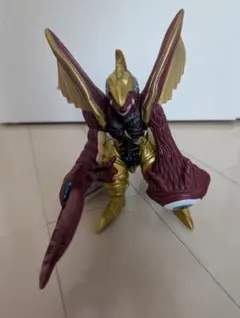 即発送 ウルトラマン 怪獣 ファイブキング 五帝王 トライキング 2形態