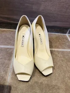 DIANA ホワイトオープントゥハイヒール