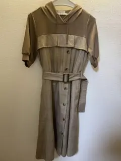 【axes femme】 フード付きワンピース