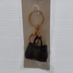 Item thumbnail for item 3d46c454-2b39-4785-a440-c146d3d0e928