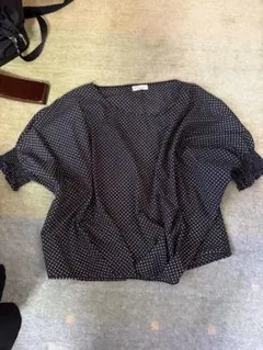 黒白ドット 半袖ブラウス