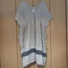 美品 TOUJOURS ワンピース ベージュのサムネイル
