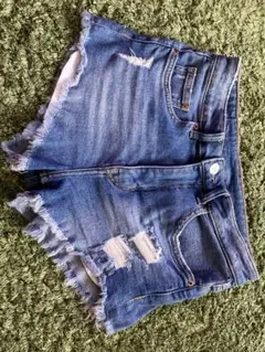 H&Mダメージショートデニム