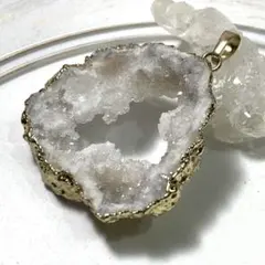 天然石 ドゥルージー ジオード スライス 大きめペンダントトップ