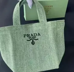 新品未使用PRADA プラダノベルティトートバッグ 緑箱付き