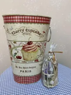ナチュラル　北欧風　カントリー缶