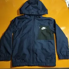 ナイキ NIKE　キッズ　フード付ジャケット　XS