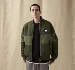 TOMMY HILFIGER リバーシブルジャケット　カーキー