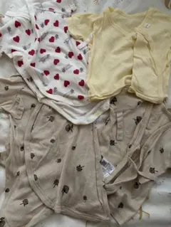 ベビー肌着3点セット（赤いハート柄、花柄）