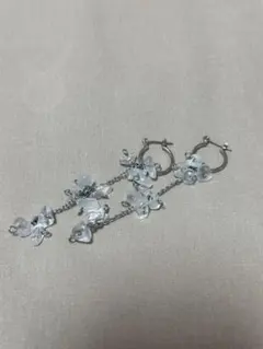 ピアス クリアストーン チェーン 揺れるピアス