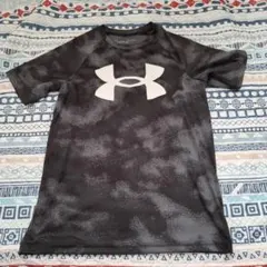 Under Armour カモフラージュ Tシャツ YLG　140～150センチ