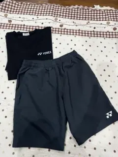 ヨネックス　Tシャツ　ハーフパンツ