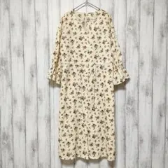 GU ジーユー (S)　花柄ワンピース　ポケットあり