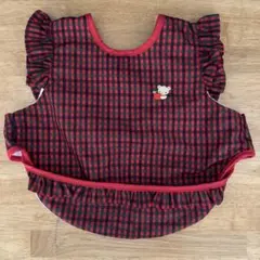 familiar フリル付きエプロン 赤と黒チェック 80