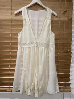 アイボリー Vネック ノースリーブ トップス、ジレ