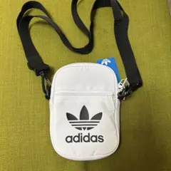新品　adidas ミニ　ショルダーバッグ ホワイト　レディース　メンズ