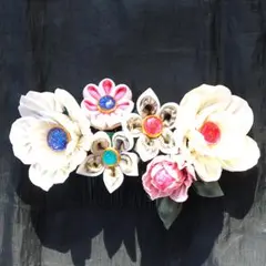 つまみ細工髪飾り　花モチーフ ヘアコーム
