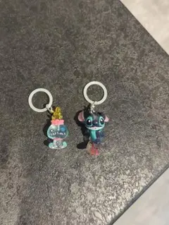 ディズニー スティッチ スクランプ キーホルダー - メルカリ