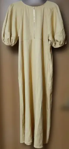 パフスリーブ　ロングワンピース　黄色　イエロー　ゆったり　新品　未使用
