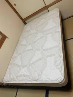 再値引き美品シモンズ シングルマット 配送料とメルカリ手数料が売上の半分と高い！ シモンズ シングル フレーム付きマットレス - メルカリ
