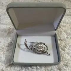 Item thumbnail for item 3aa40090-464f-49d0-b4eb-2f0a986d1081