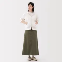 無印良品 ロングスカート カーキのサムネイル